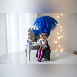 EXTREMELY RARE WITH PINK BOOTS SERIES 2 MISS INDEPENDENT FASHION DOLL